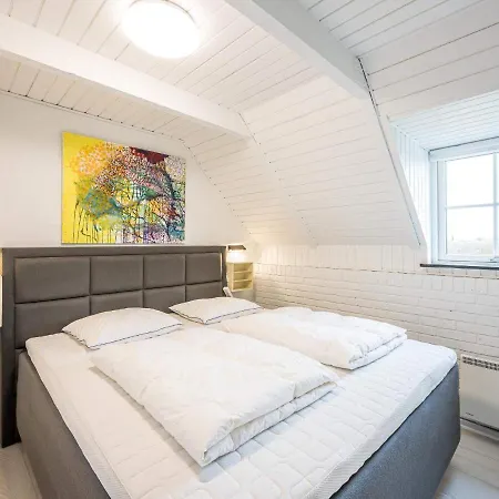 6 Person In Hvide Sande Bjerregård